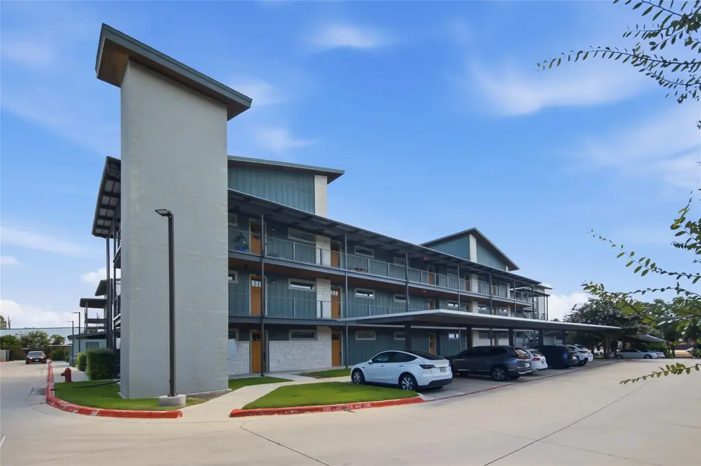 4704 Sunset Trail 3201, Austin