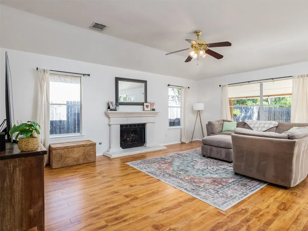 1209 Highland Drive, Cedar Park