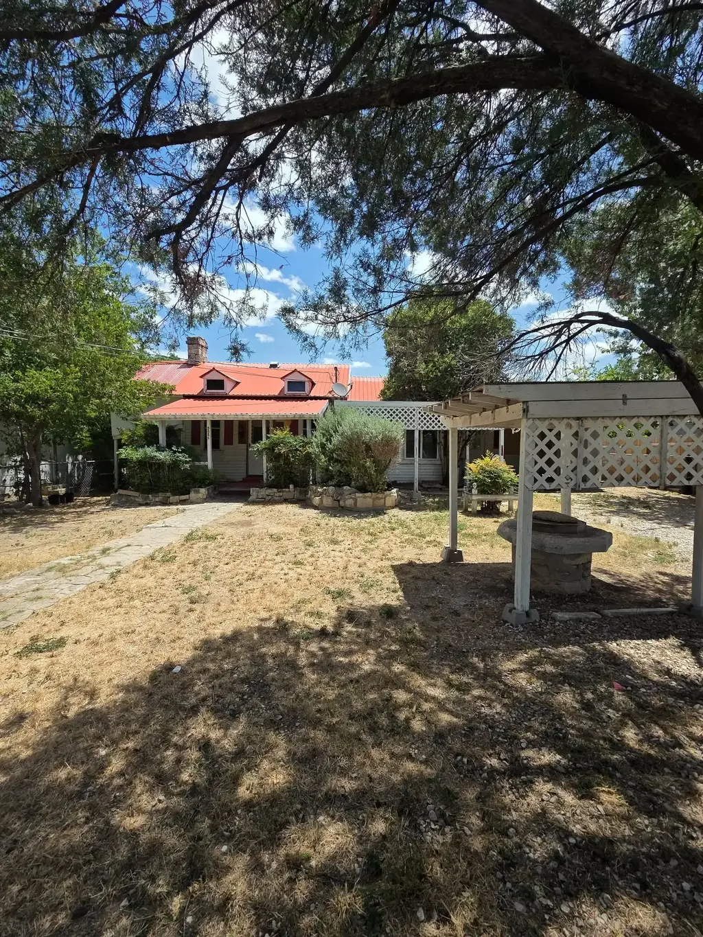 505 1/2 S Main Street S, Lampasas