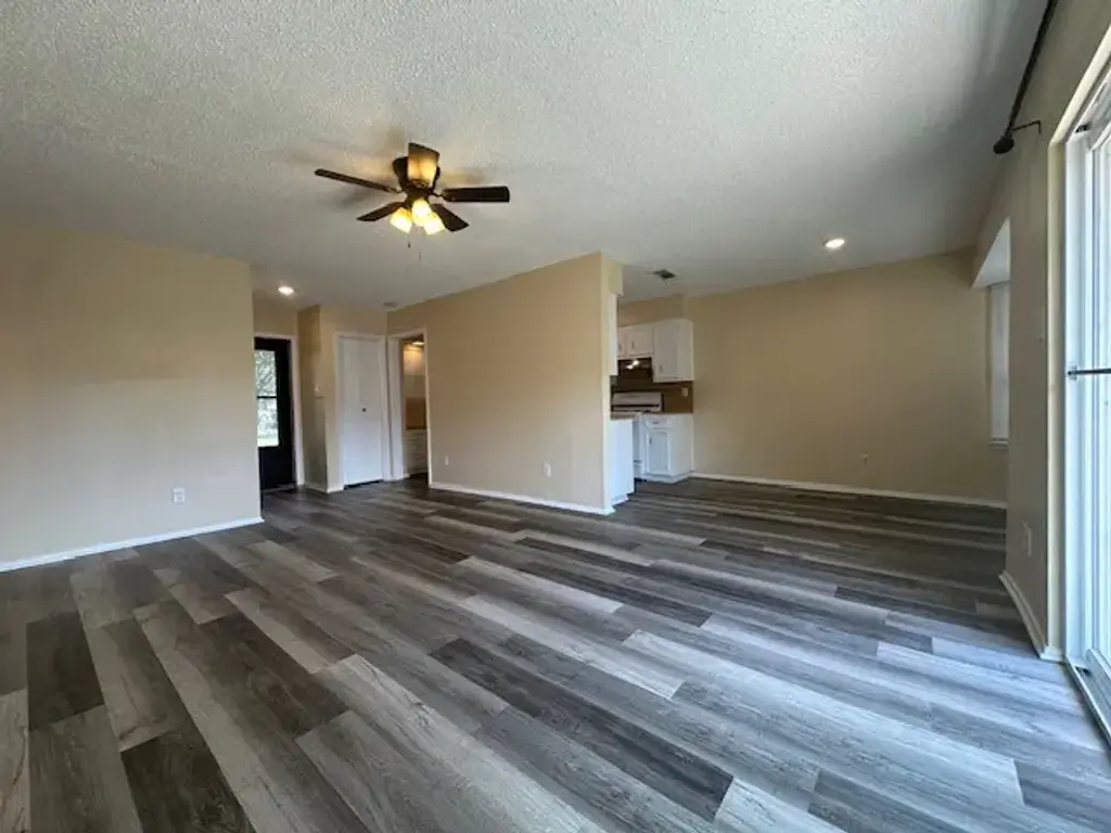 11701 Bayou Bend, Austin