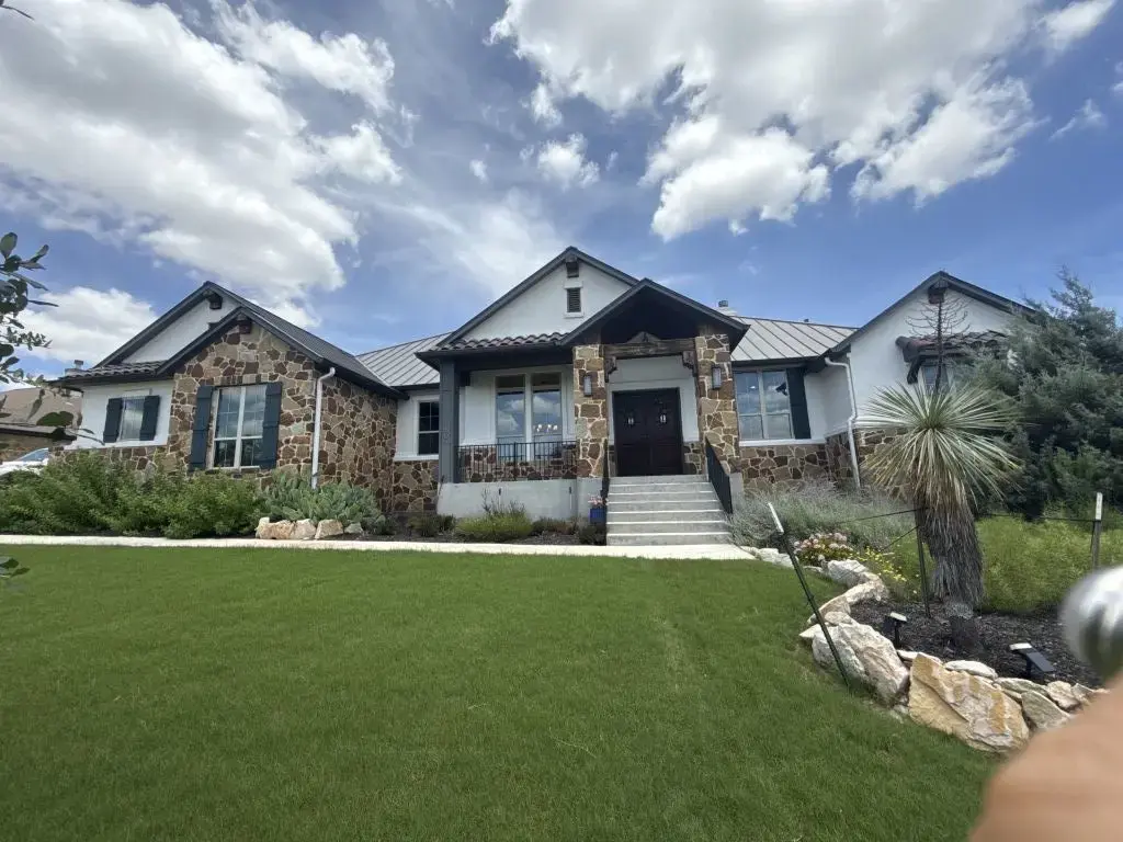 604 Brave Face Street, Leander