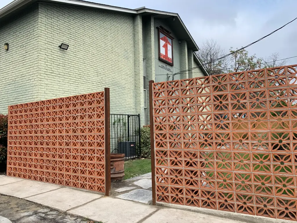 2708 S 1st Street 104, Austin