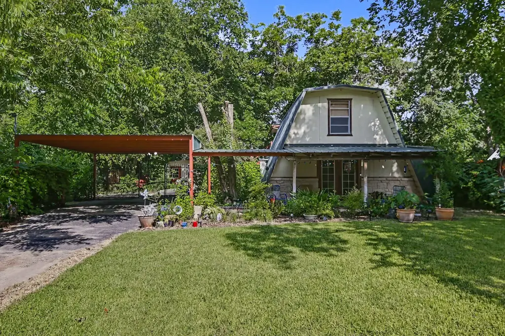 898 Buerger Ln Lane, Seguin