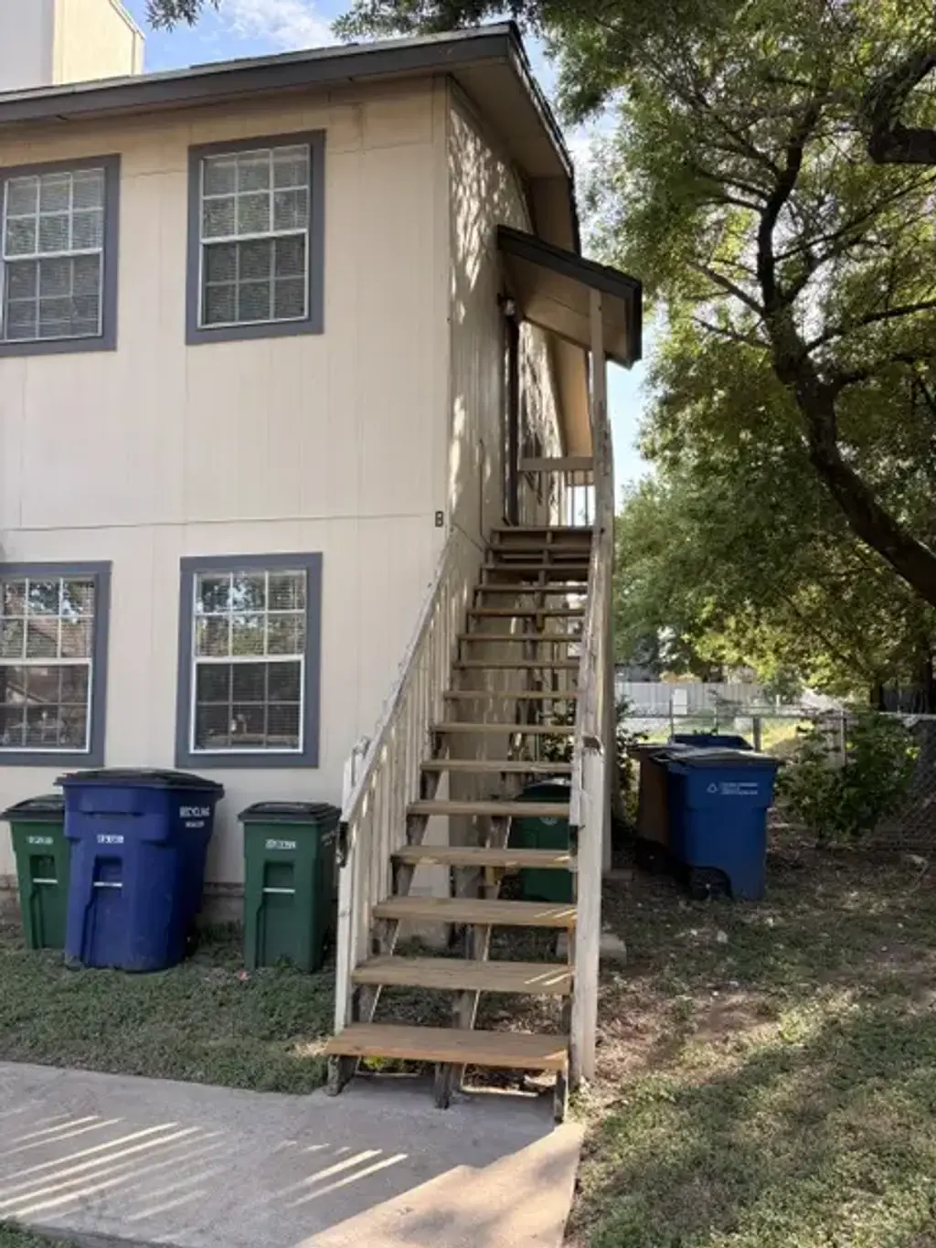 2008 E Stassney Lane B, Austin