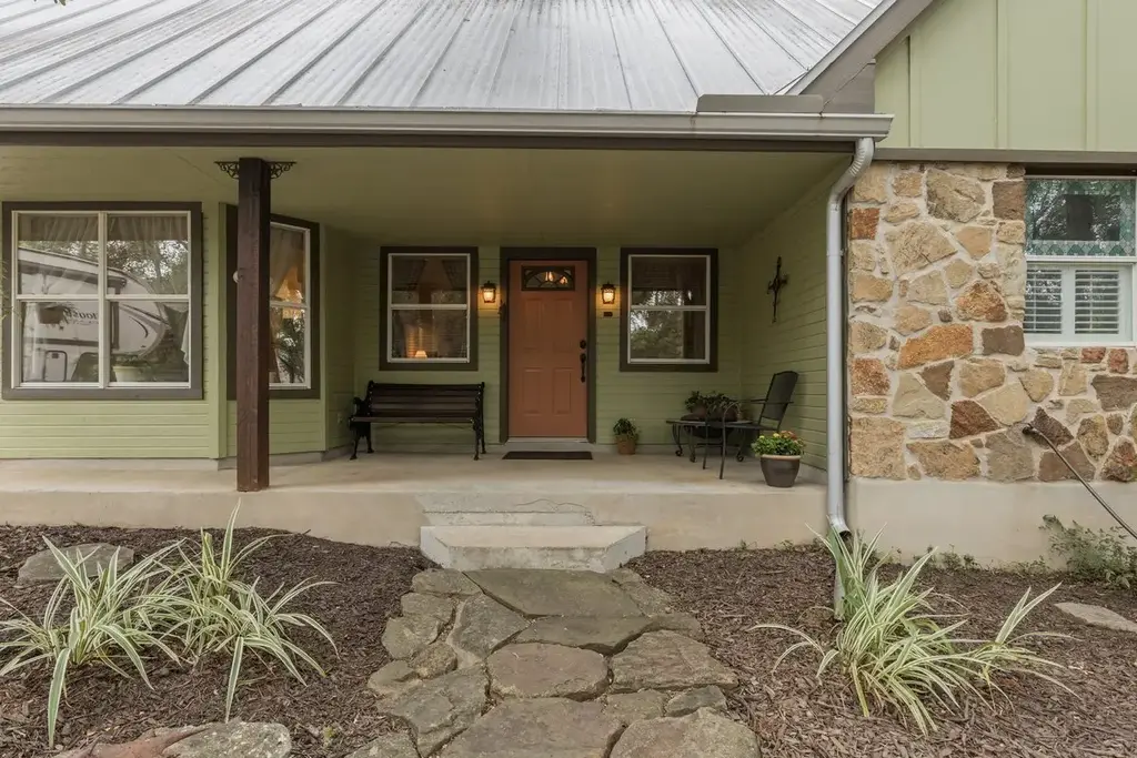 12400 Shady Acres Drive, Buda