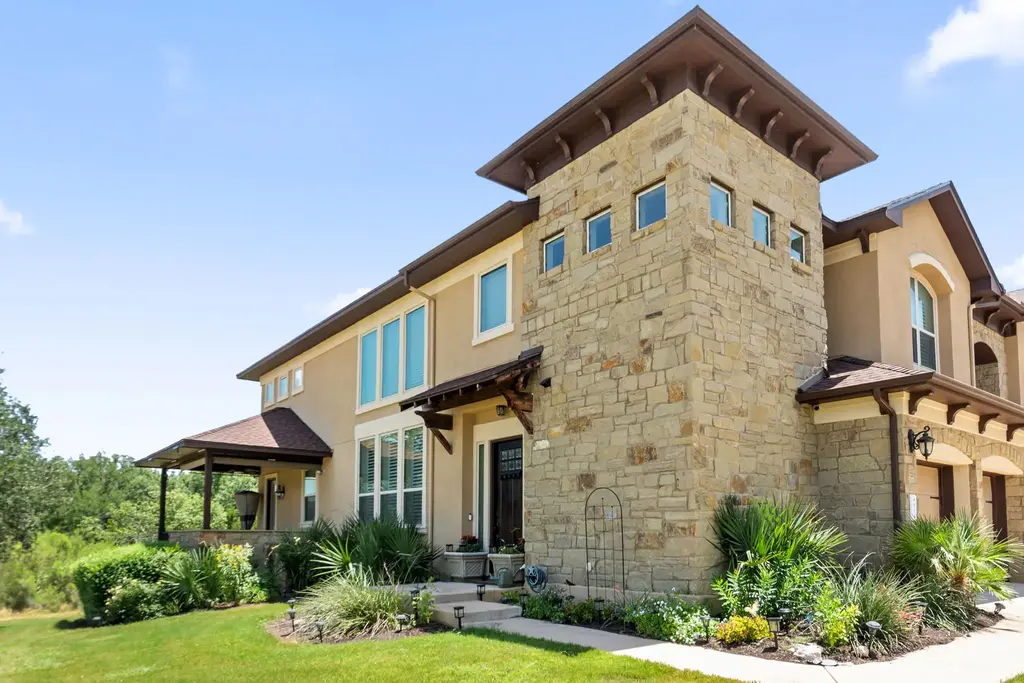 401 Bellagio Drive, Lakeway