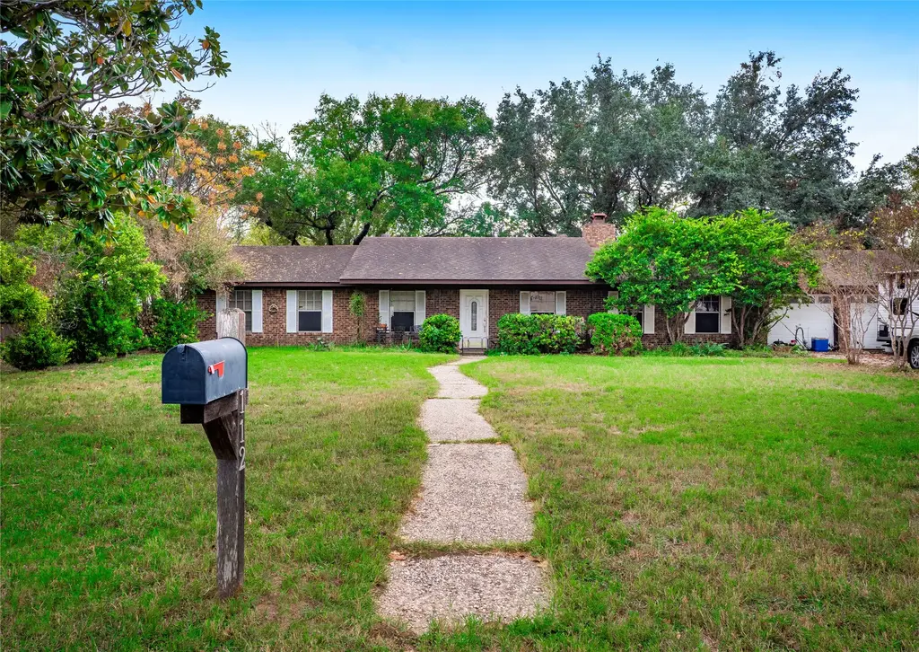 112 Hasler Street, Bastrop