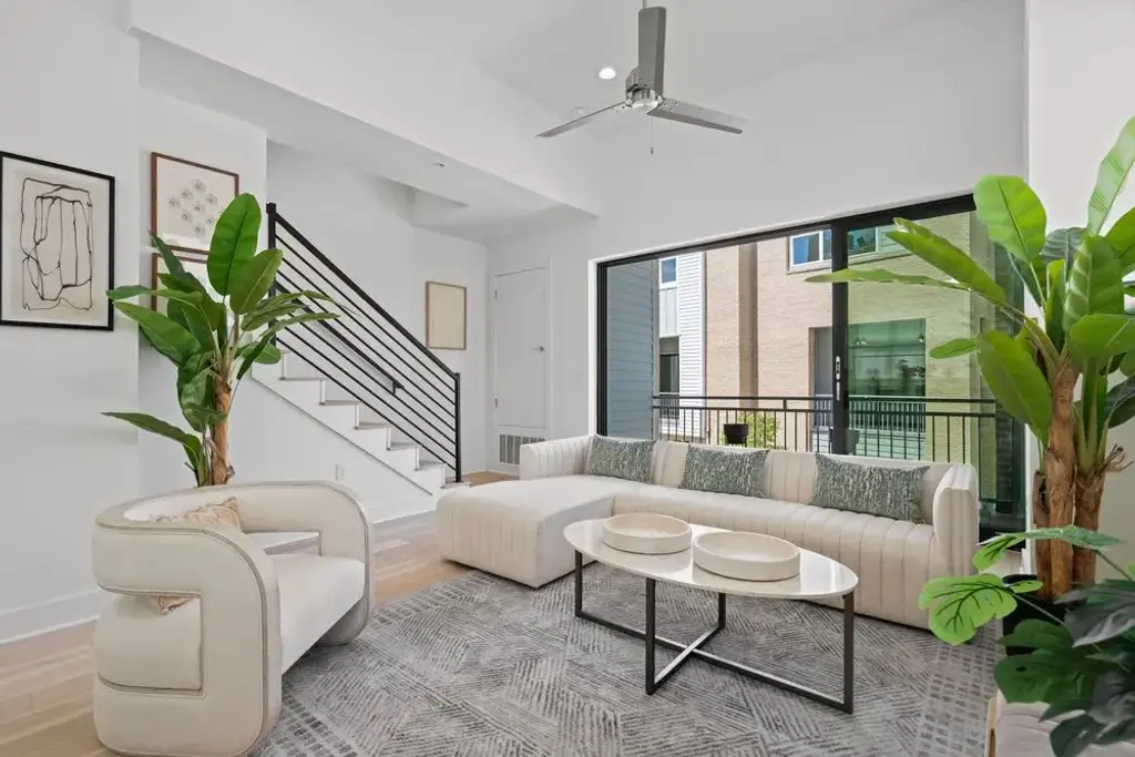 2805 Mccurdy Street 19, Austin