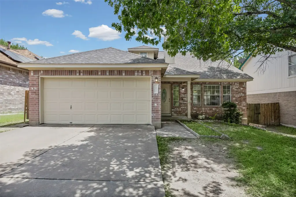 2432 Roundabout Lane, Round Rock