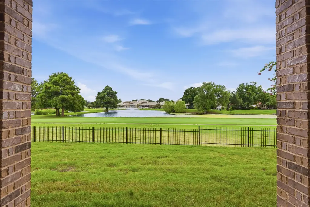31316 Kingsway Road, Georgetown