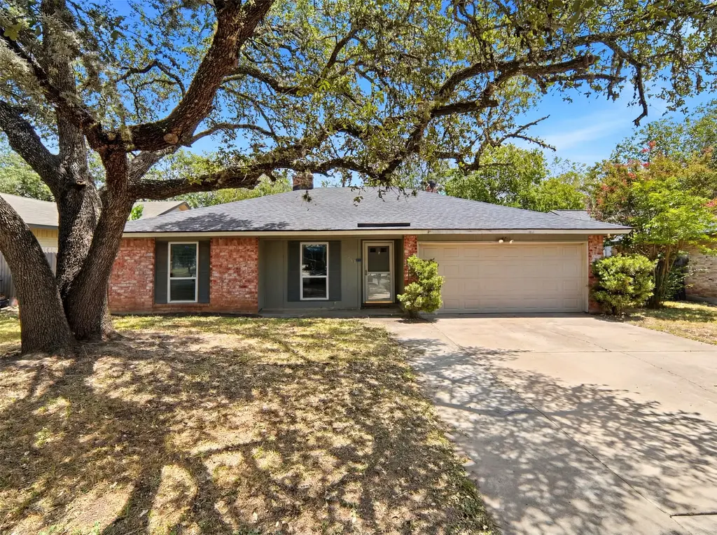 7001 Windrift Way, Austin