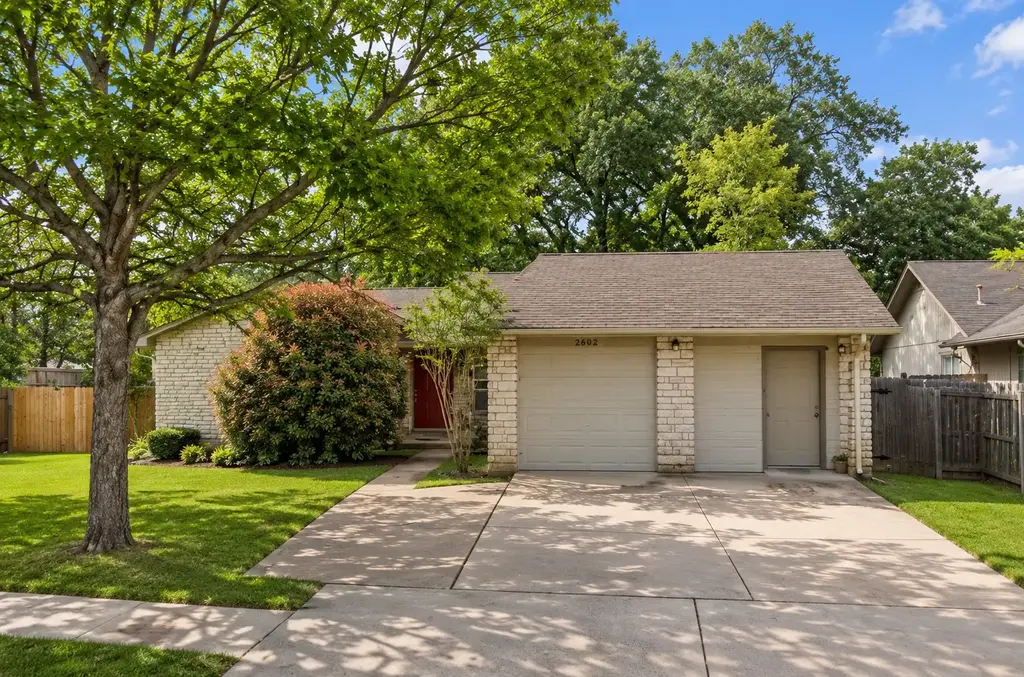 2116 Gaston Place Drive B, Austin