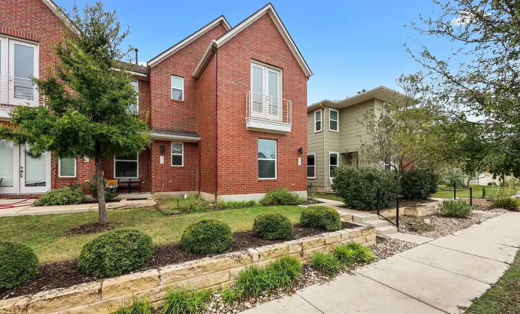 2222 Simond Avenue E, Austin