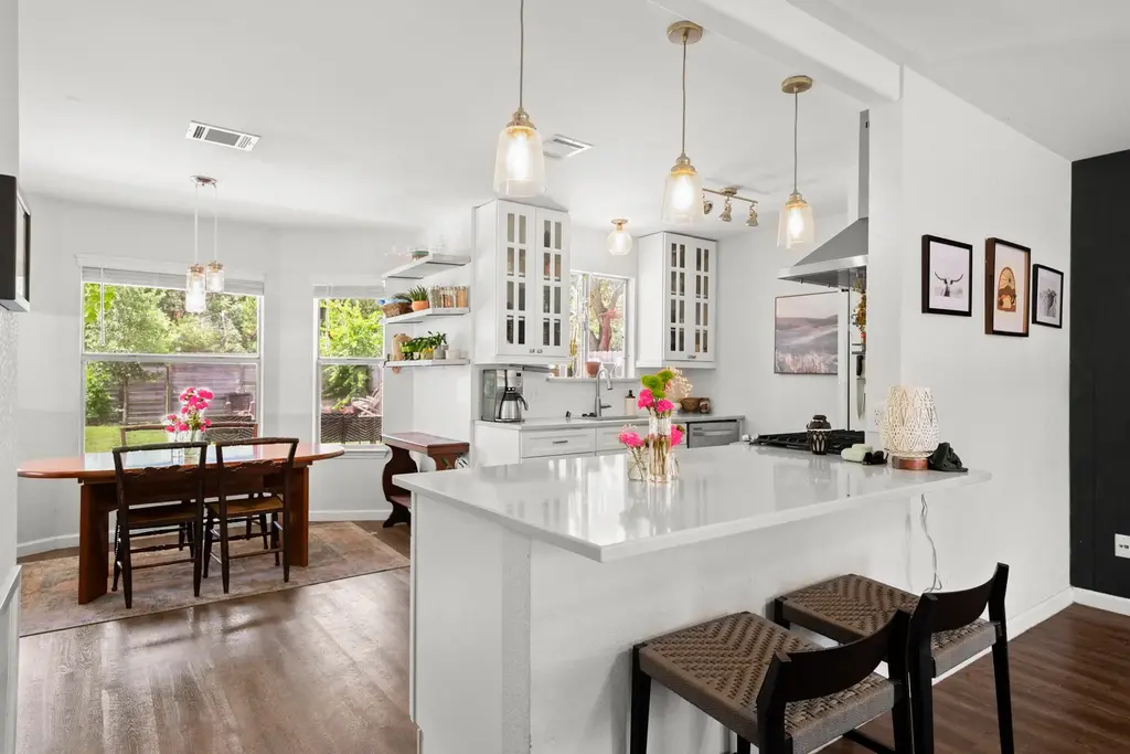 8715 Dandelion Trail, Austin