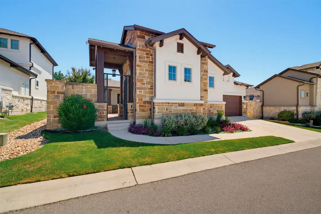 405 Skyflower Drive V, Georgetown