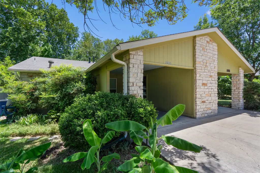 8105 S 1st Street, Austin
