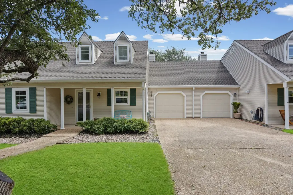 3870 Williamsburg Circle, Austin