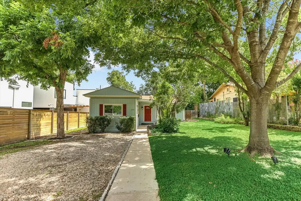 208 Braeswood Road, Austin