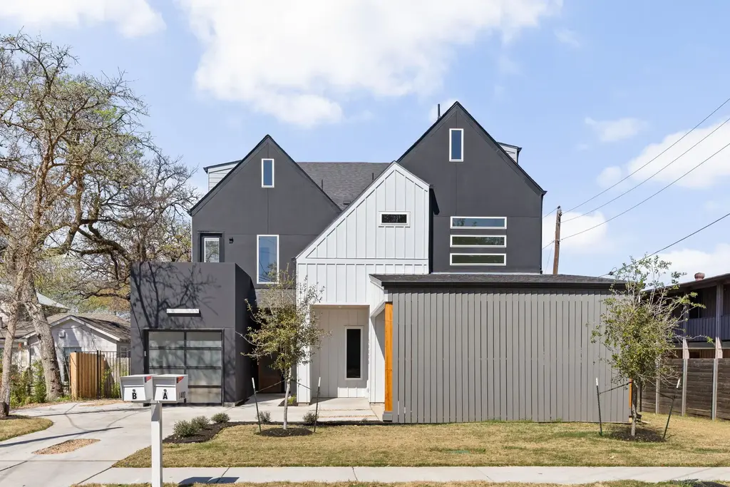 1402 Summit Street B, Austin
