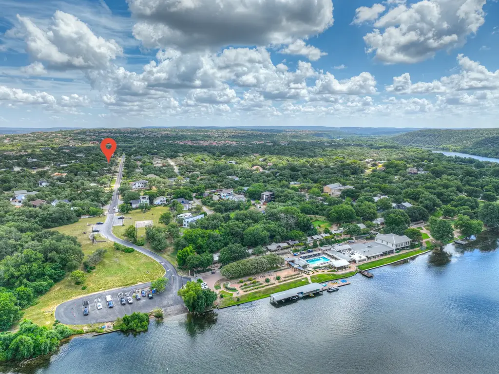 1108 S Quinlan Park Road, Austin