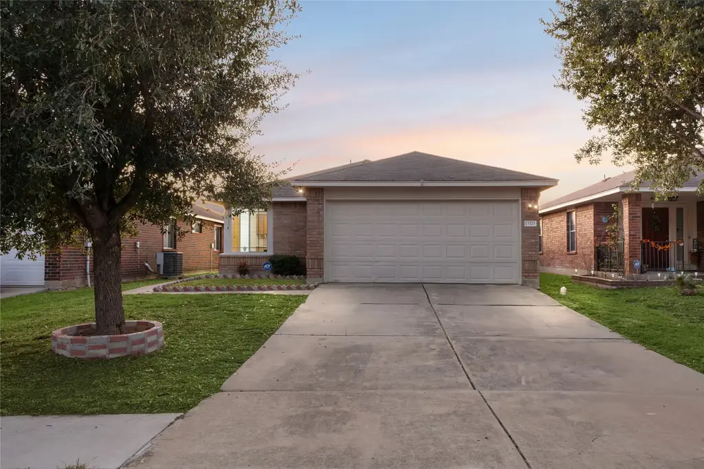 13326 James Monroe Street, Manor