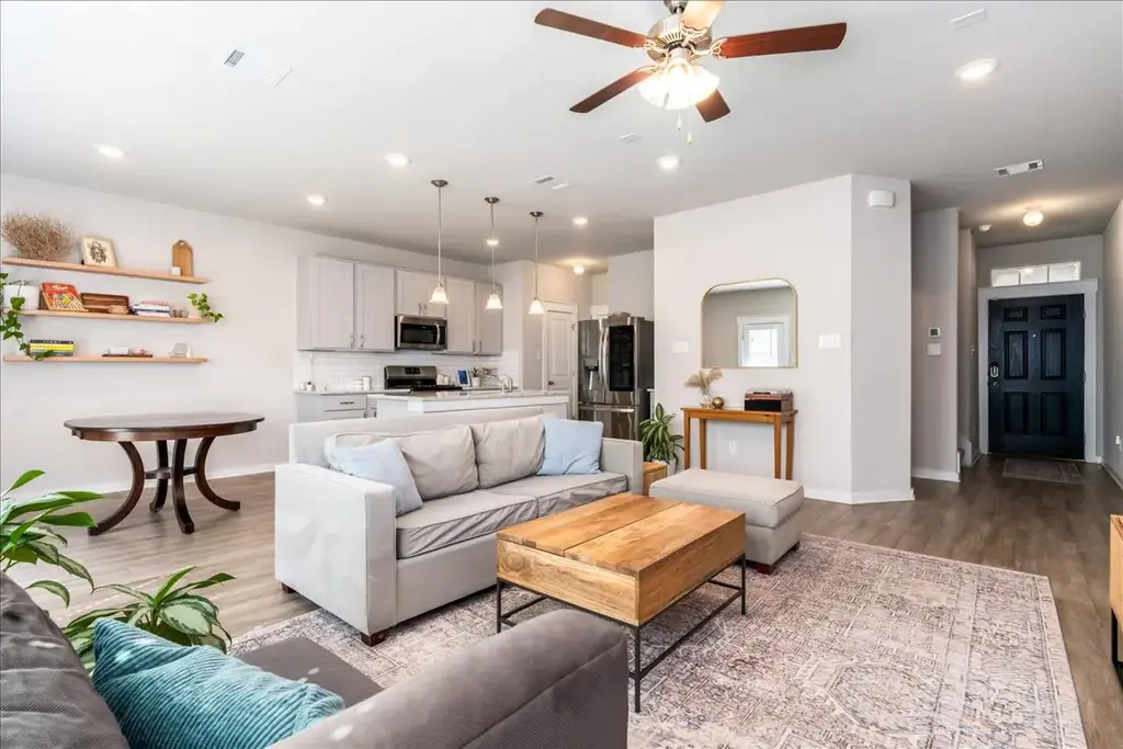 17103b Crane Fly Drive, Pflugerville