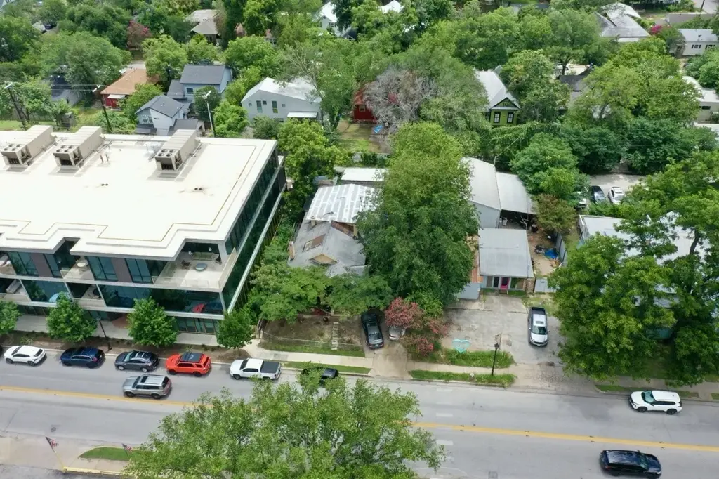 1409 E Cesar Chavez Street, Austin