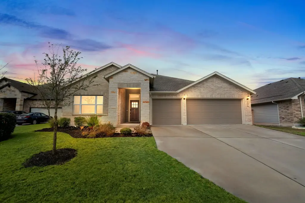 104 Joseph Hawkins Lane, Bastrop