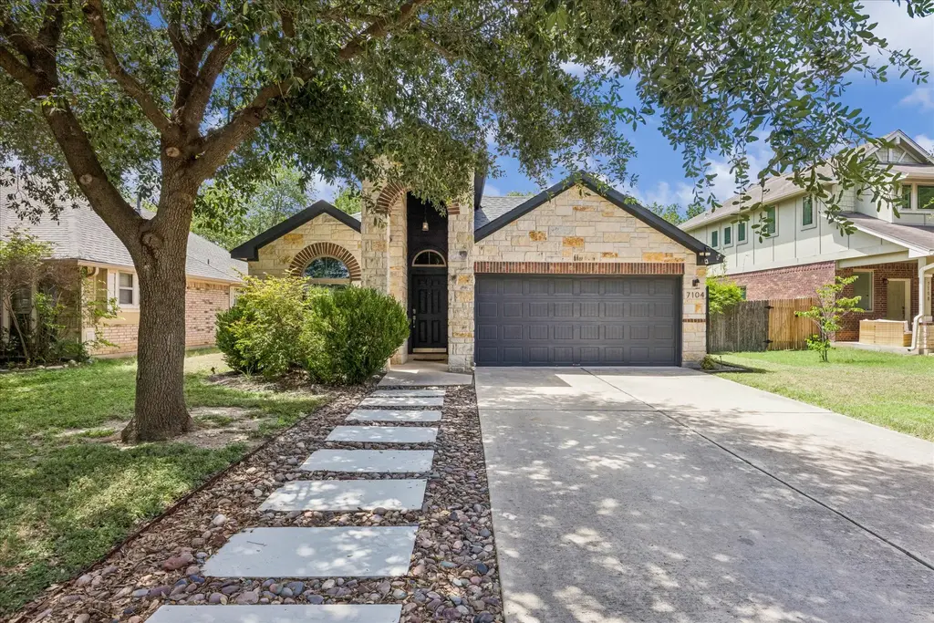 7104 Bay City Bend, Austin