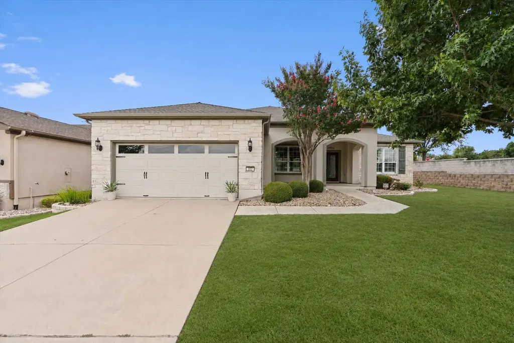102 Emory Peak Trail, Georgetown