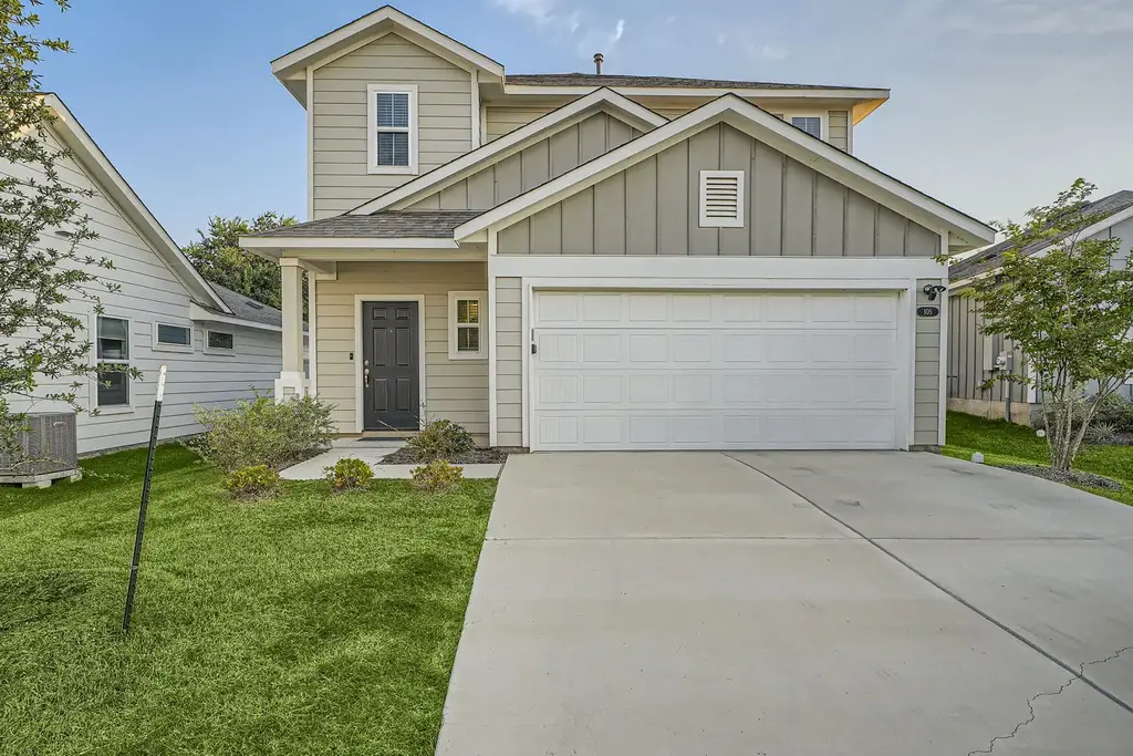 105 Appleberry Lane, Elgin