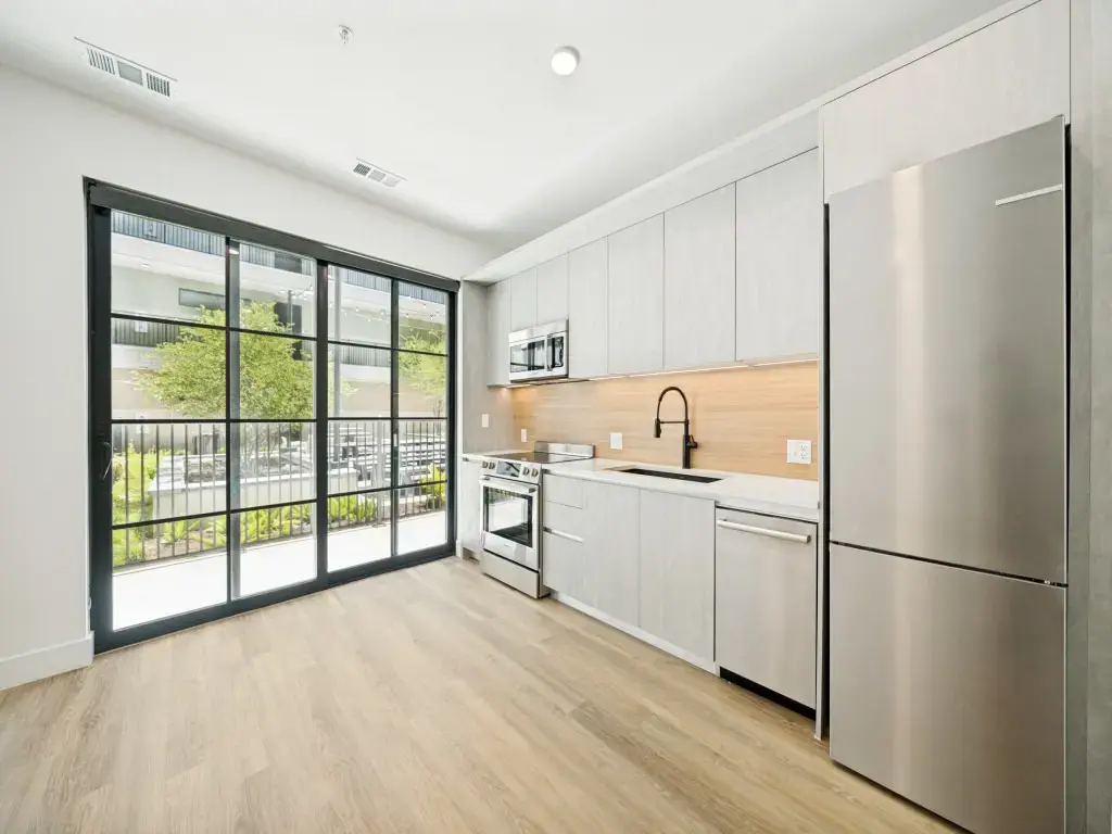 4315 S Congress Avenue 220, Austin