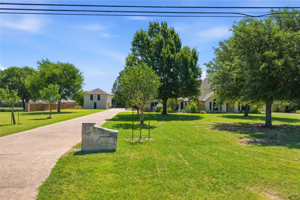 209 Park Place Drive, Georgetown