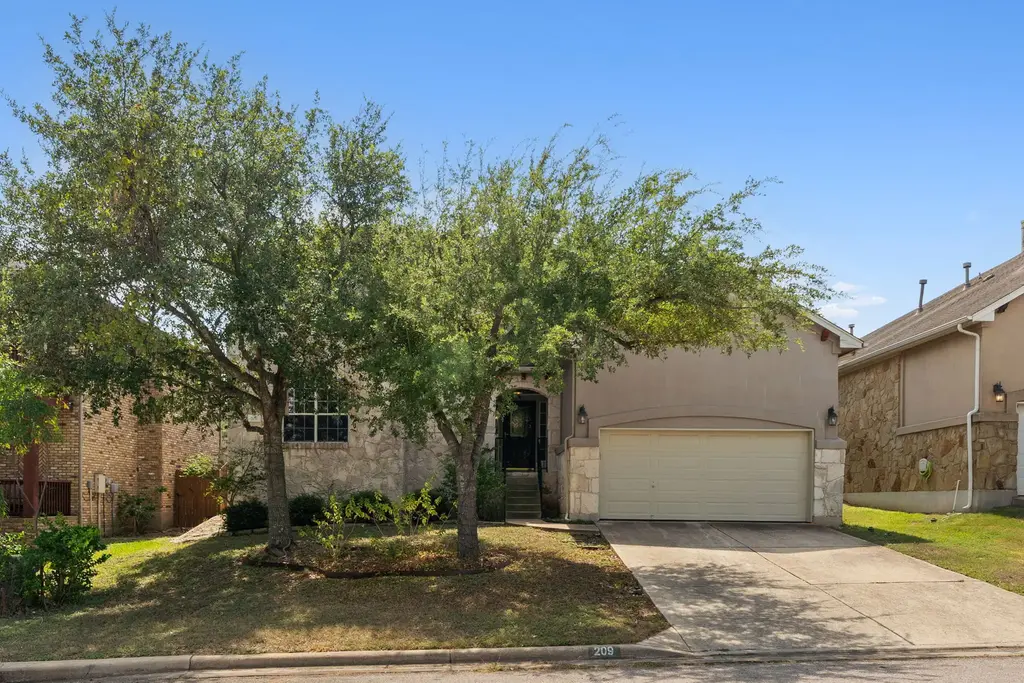 209 Canterbury Drive, Austin
