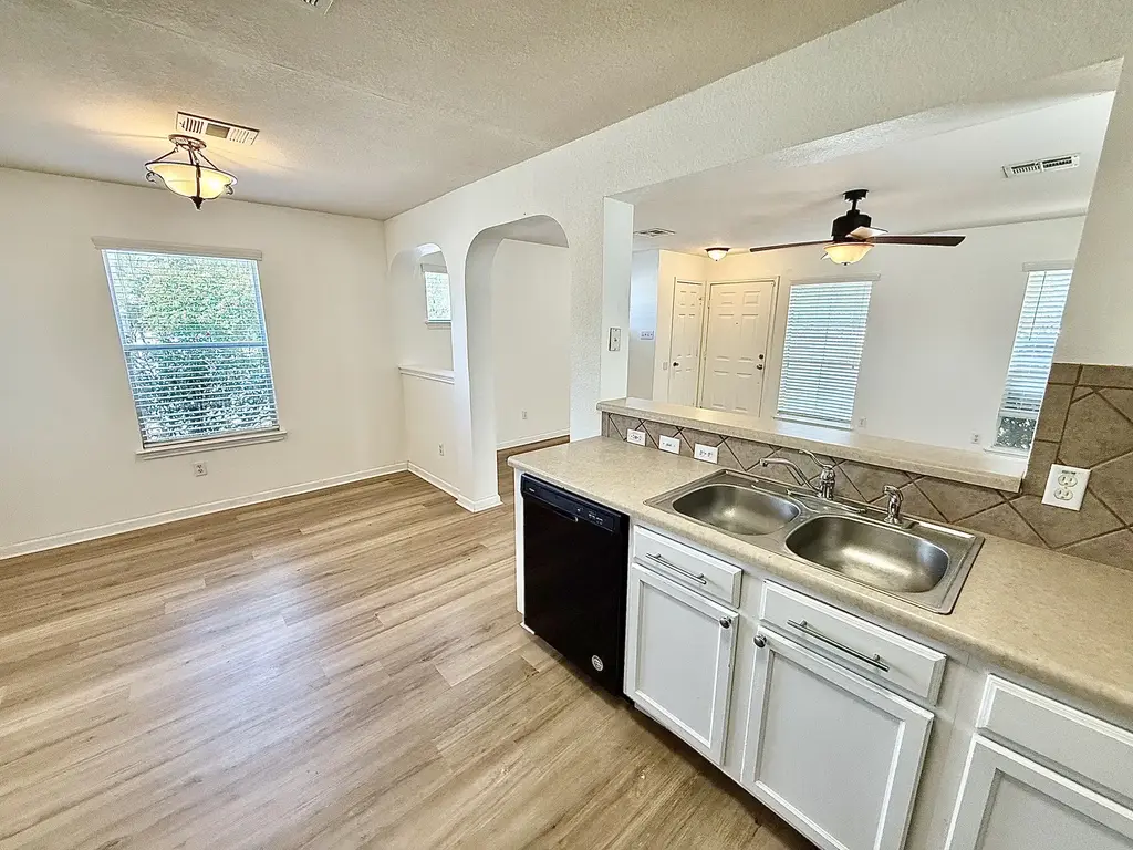 1000 Berry Bend Path, Round Rock