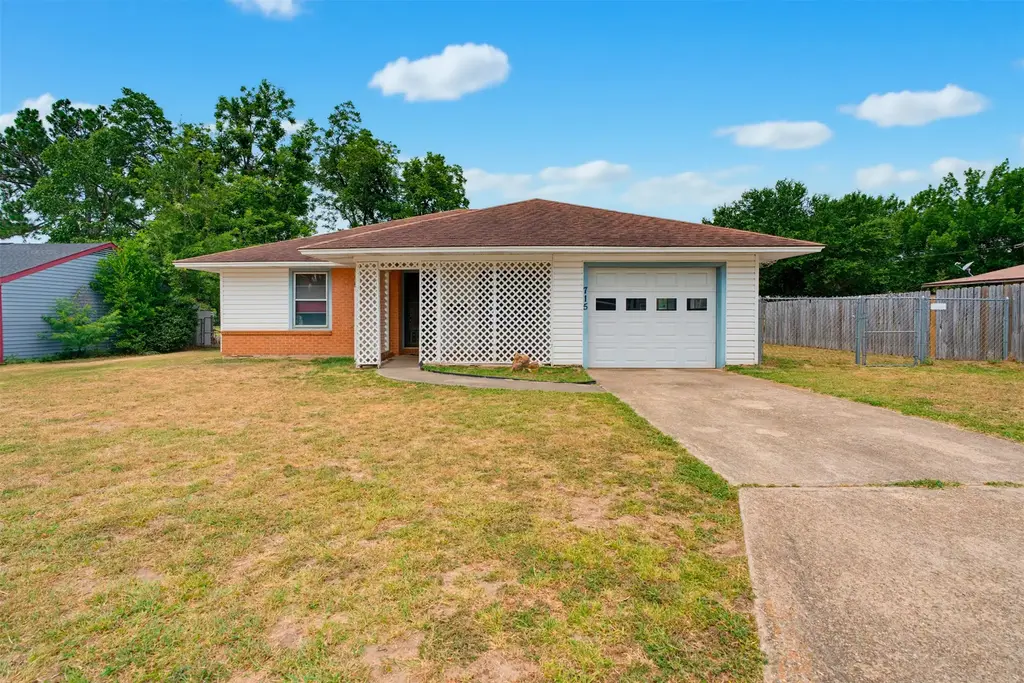 715 Rockdale Road, Rockdale