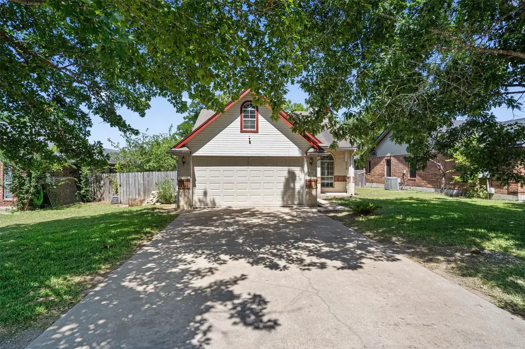 2307 Davis Street, Taylor
