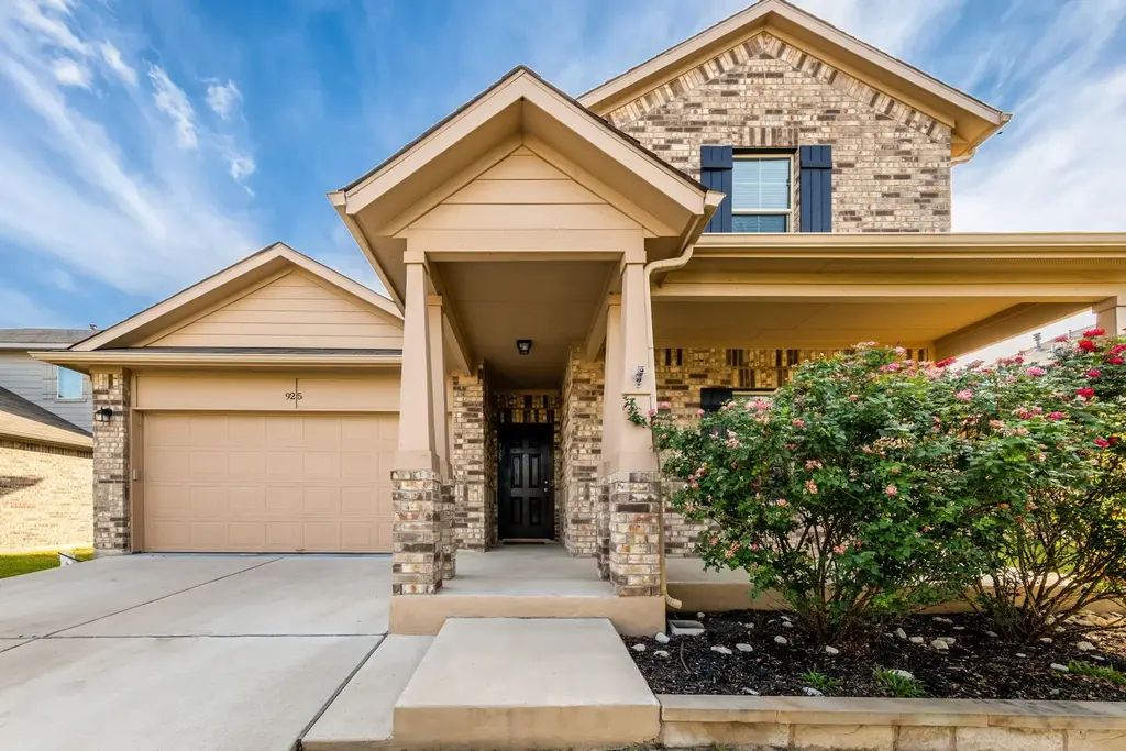 925 Woodduck Trail, Leander