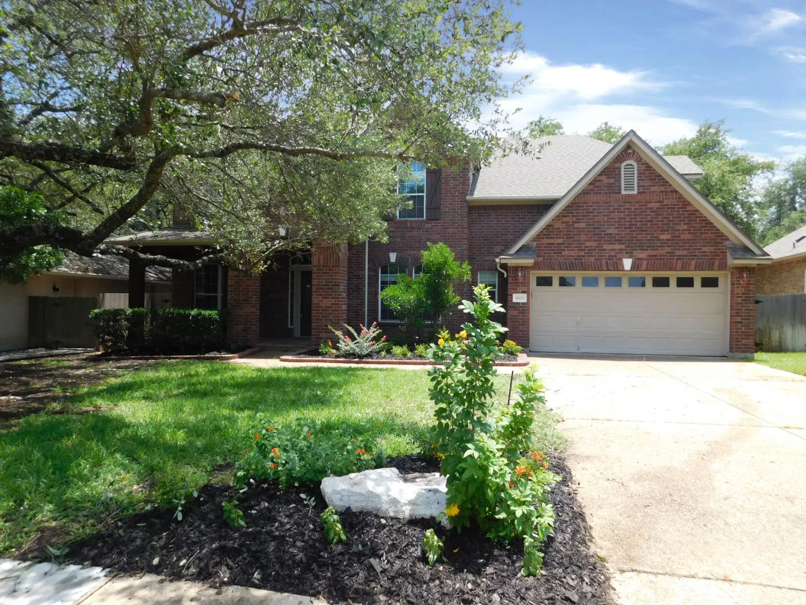 Photo of Listing #4929093