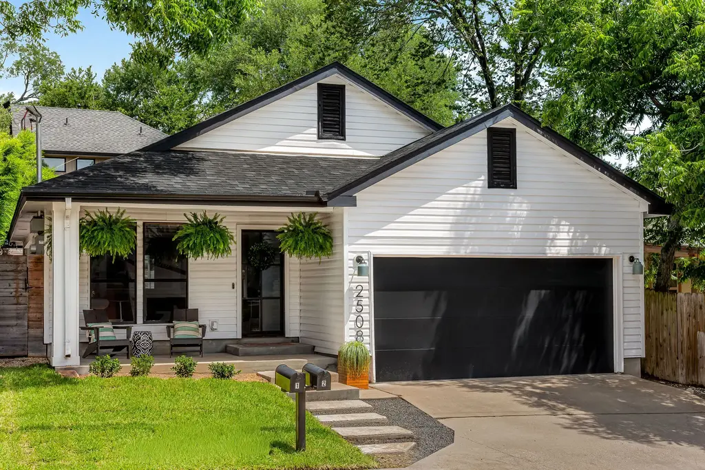 2508 E 9th Street 1, Austin