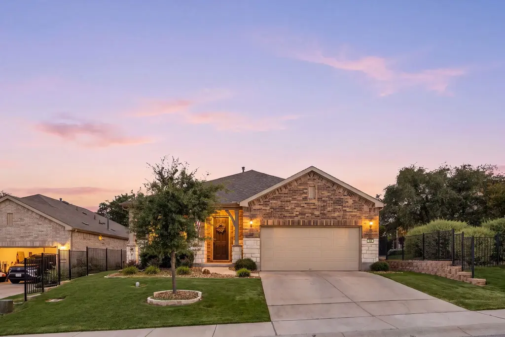 405 Kitty Hawk Road, Georgetown