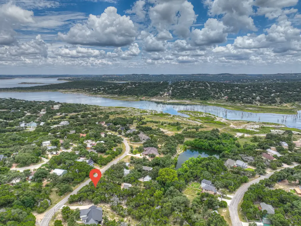 1460 Canyon Lake Drive, Canyon Lake