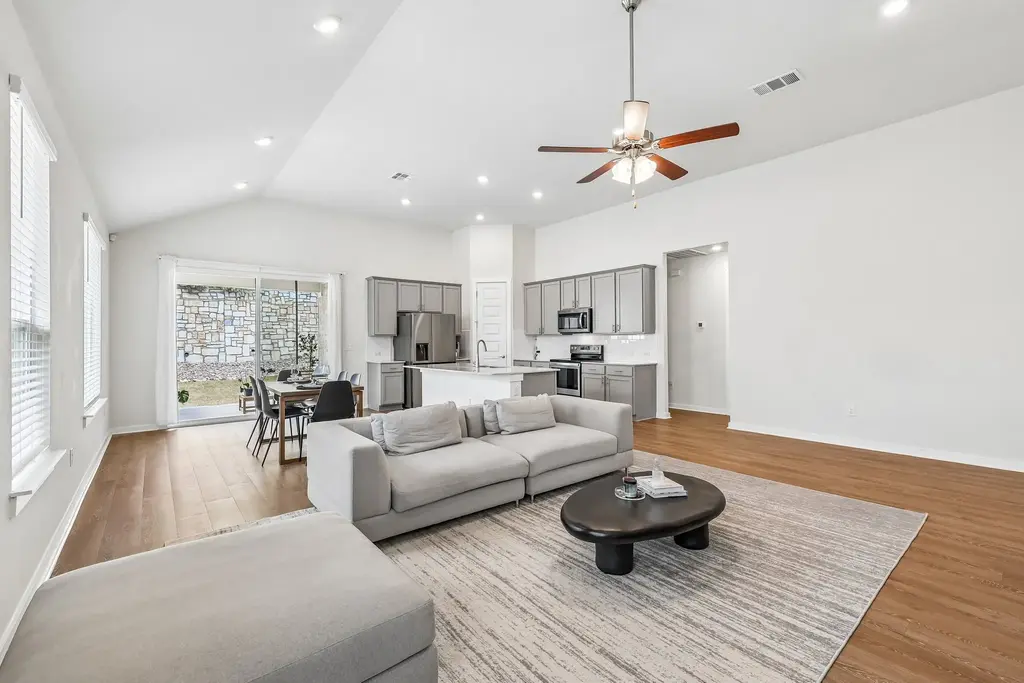 205 Indian Shoal Drive, Georgetown