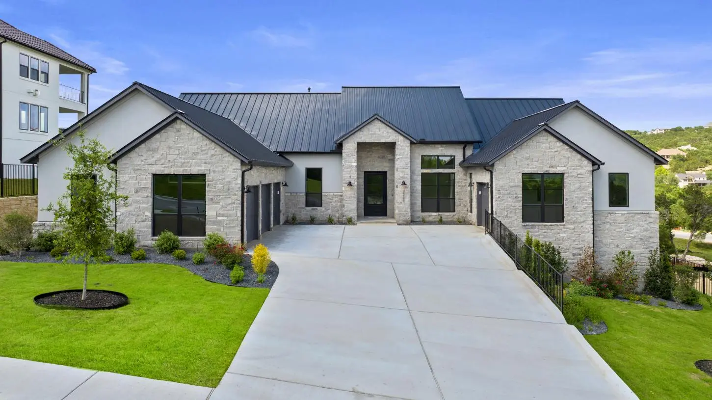 Photo of Listing #8246070