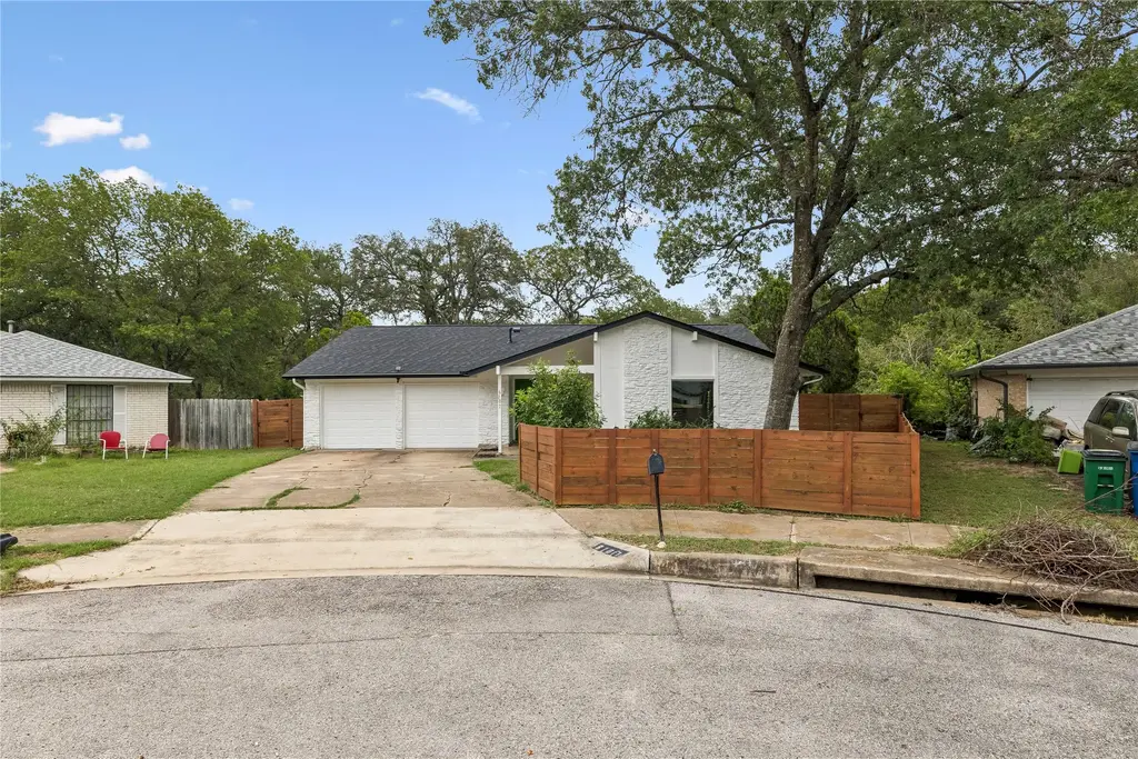 6107 Blarwood Drive, Austin