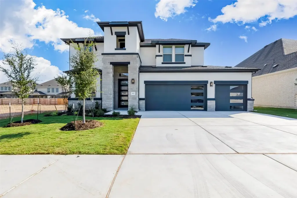 920 Old Garden Road, Leander