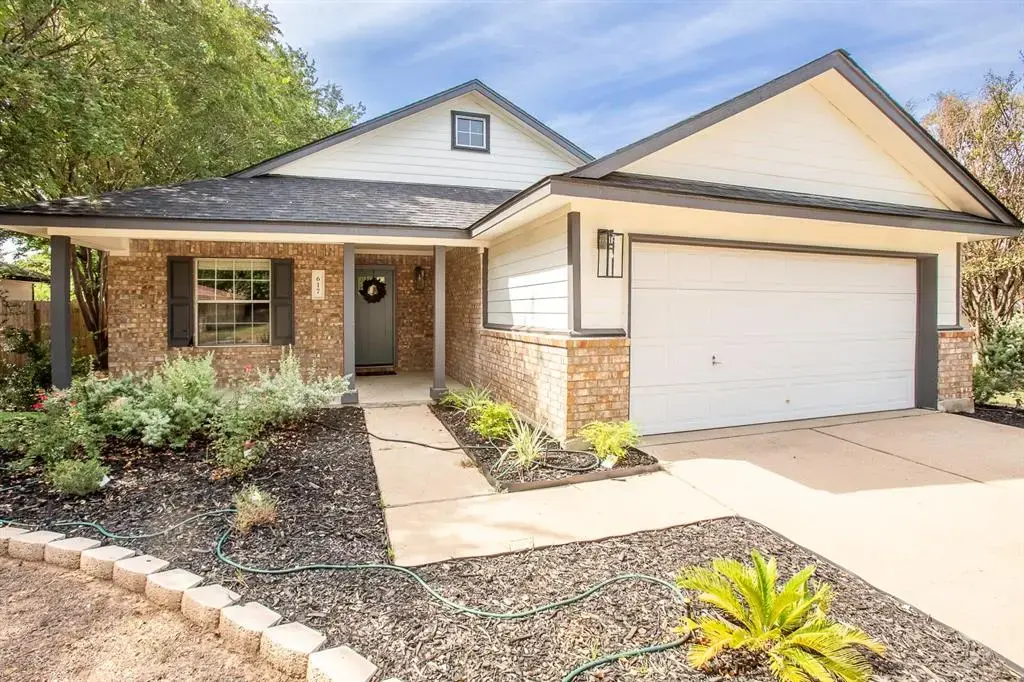 617 Barbara Way, Bastrop