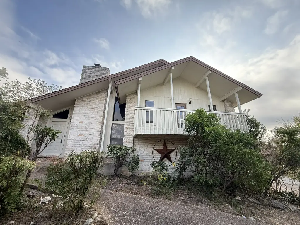 203 Blue Ridge Trail, Austin