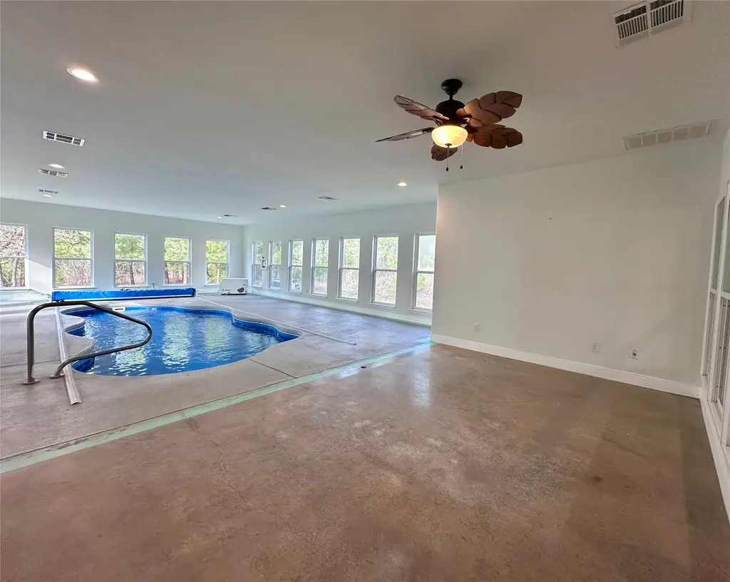 124 Pine Path, Bastrop