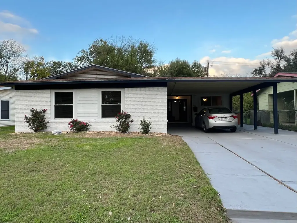 1318 Broadmoor Drive, Austin